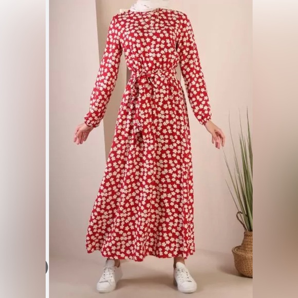 Red Dress Boutique Dresses & Skirts - New Red flower pattern modest maxi dress